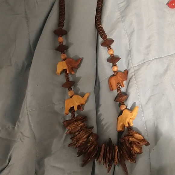 Neckless - Picture 10 of 14